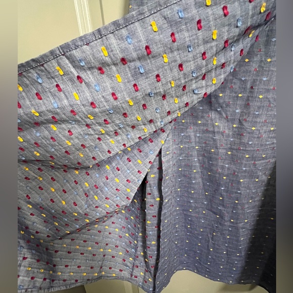 NWT Draper James Embroidered Dot Chambray Wrap Dress Size 2 - Picture 4 of 7